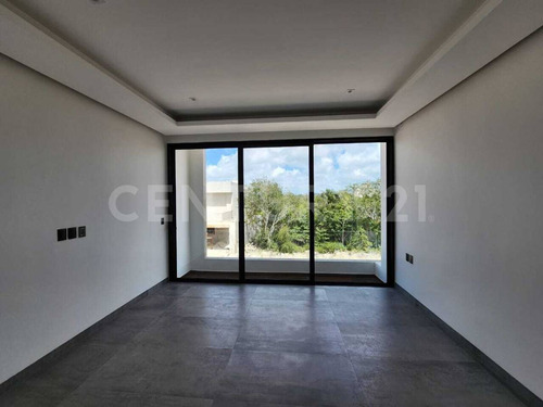 Casa En Venta En Vía Cumbres, Cancún