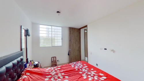 Apartamento En Piso 1, Conjunto Residencial Cafeto, Cachipay, Al Sur De Cali. Área 75m2.