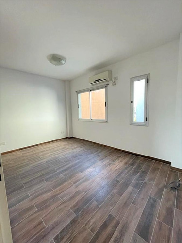 Imagen 7 de 10 de Departamento - Lanús Este