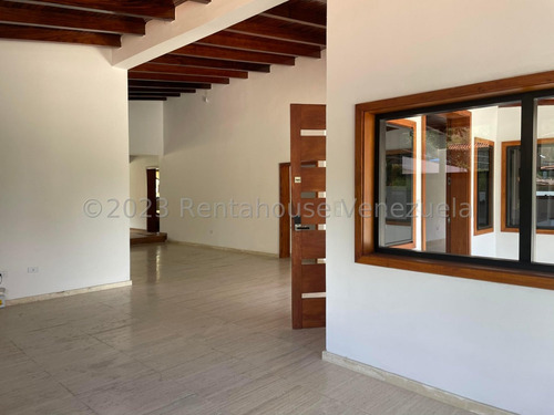 Casa Quinta En Venta A Estrenar Con Piscina Sauna Cancha Excelente Construcción De Poca Data Acabados De Primera Lista Para Decorar A Su Gusto Nela 24-15119