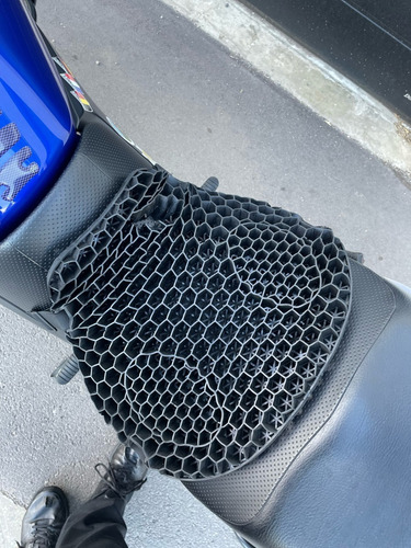Cojin Gel Asiento Moto Panel Abeja Universal Respirable Pem