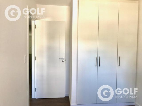 Vendo Apartamento De 2 Dormitorios, Garajes Opcionales, Centro