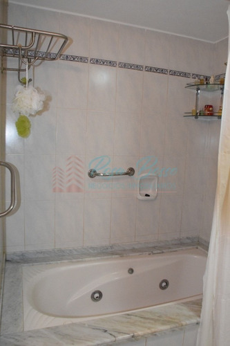Apartamento En Brava, 1 Dormitorios *- Ref: 1726