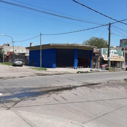 Imagen 4 de 10 de Local Comercial Con Excelente Ubicacion
