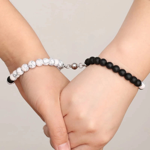 Imagen 5 de 10 de Pulsera Para Parejas Con Imán Piedras Naturales Charms