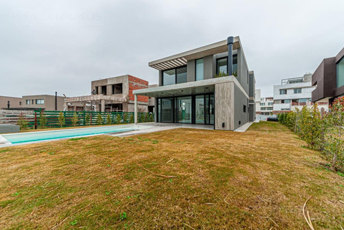 Imagen 5 de 25 de Casa En Venta En Los Castaños - Nordelta