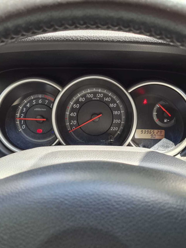 Nissan Tiida 1.8 Tekna 5 P 2011