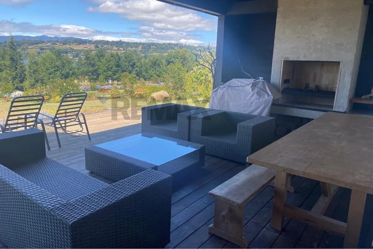 Imagen 3 de 21 de Casa En Venta Panguipulli