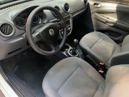 Volkswagen Voyage 1.6!!! R$28.900,00!! 2012!! Top!! Ipva Pg!