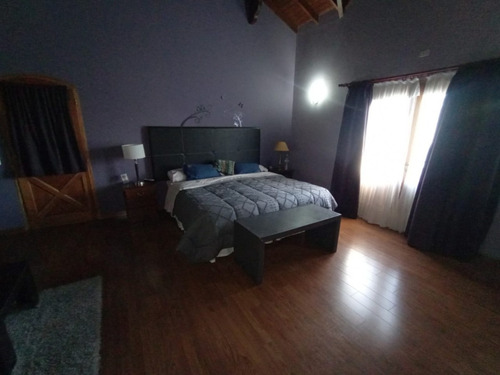 Venta Gran Casa Unica Y Exclusiva De 400m2 Sobre Lote De 10.000m2