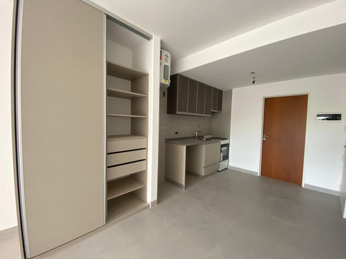 Departamento En Alquiler En Capital Federal, Buenos Aires, Argentina