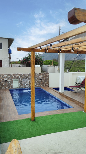 Casa Frente Al Mar De Puerto Cayo Venta O Alquiler