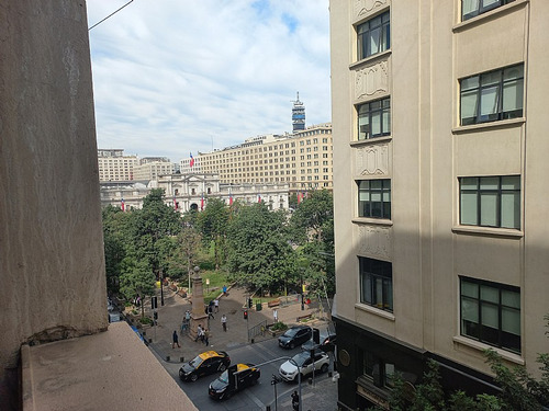 Plaza De La Constitución / Agustinas