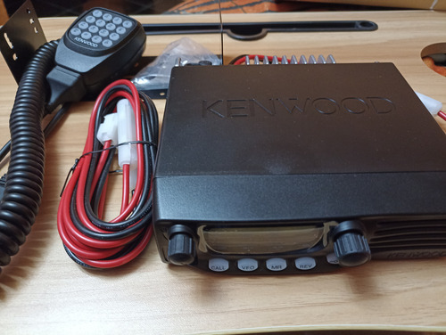 Radio Movil Kenwood Tm471 Banda Uhf, 40 Watts