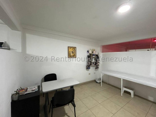 Milagros Inmuebles Edificio Venta Barquisimeto Lara Zona Centro Economica Residencial Economico Comercial Código Inmobiliaria Rent-a-house 24-21257