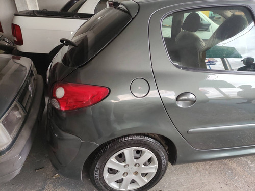 Imagem 7 de 9 de Peugeot 207 1.4 Xr 8v Flex 4p Manual