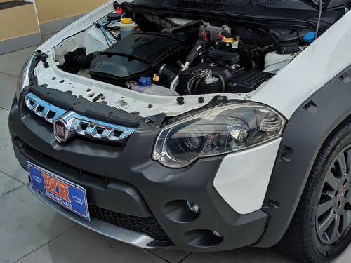 Fiat Strada Adventure Cab. Dupla 1.8 Flex 2015 3p