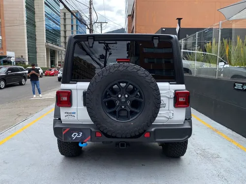 Jeep Wrangler Sahara 4xe