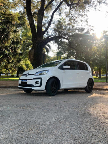 Volkswagen Up! 2018 1.0 Move Up! 75cv