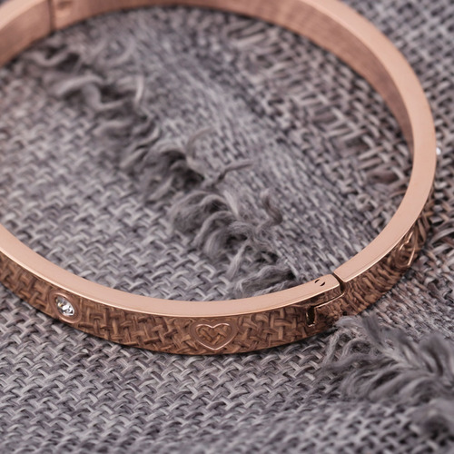 Imagen 4 de 7 de Pulsera Esclava Mujer Brazalete Acero Corazon Piedras