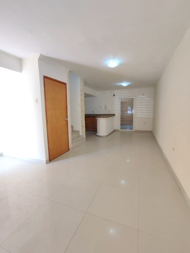 Imagen 3 de 19 de Cv-914 Zona Norte Townhouse Villa Las Islas