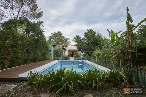 Casa Venta - 3 Dormitorios 2 Baños - Cocheras - Piscina - 180mts2 - City Bell, La Plata