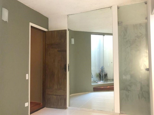 Imagem 19 de 30 de Chacara Cond. Jd. Mediterrâneo - 4 Suites, Reformada! - 1786