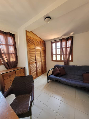 Imagen 7 de 15 de Apartamento Porlamar. Loma Dorada.