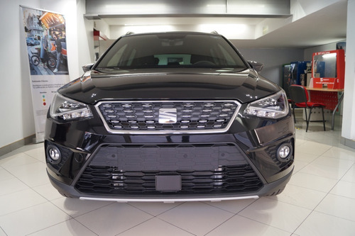 Imagen 2 de 15 de Seat Arona Xcellence Automática Negra 2021