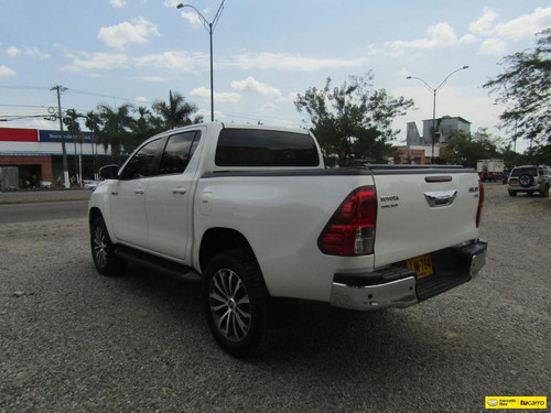 Toyota Hilux 2.8 Automatica