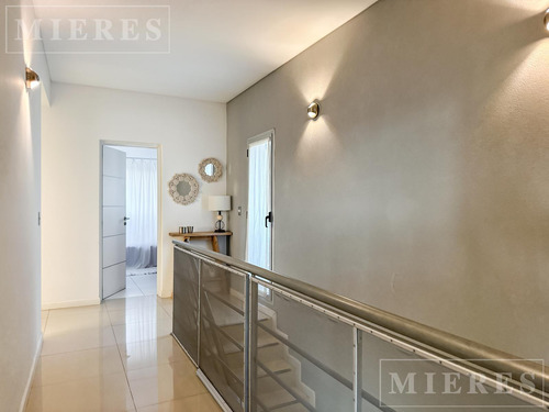 Casa En Venta En Barbarita - Bancalari