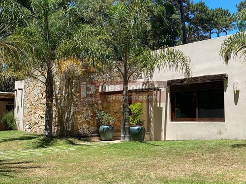 Casa En Punta Del Este, Lugano | Ines Podesta Ref:2833- Ref: 2833