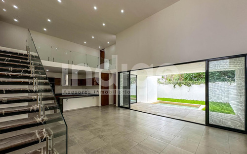 Casa Nueva En Renta En Mérida En Privada Zentura, Cholul