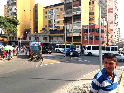 Vendo Edificio En Avenida Lecuna Frente Al Terminal Del Nuevo Circo