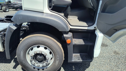 Vw 17210 Robust 23/24
