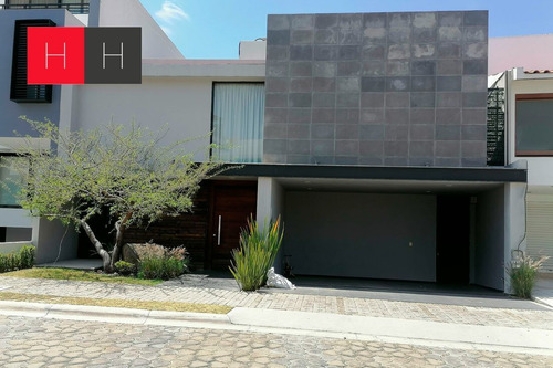 Imagen 22 de 27 de Casa En Venta En Parque Cairo
