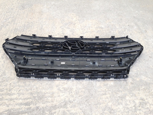 Imagen 7 de 7 de Parrilla Central Hyundai Accent 2018 2019 2020