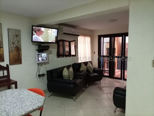 Imagen 10 de 28 de Hermoso Townhouse En Venta Urb Ciudad Jardín - Cagua 22-27064 Gjg 04243717762
