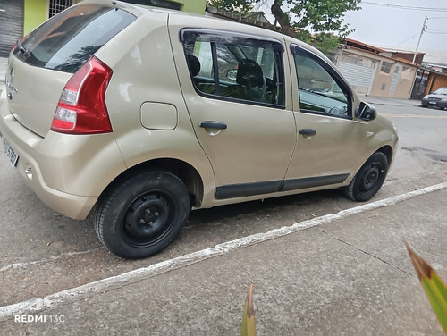 Renault Sandero 1.0 16v Expression Hi-flex 5p