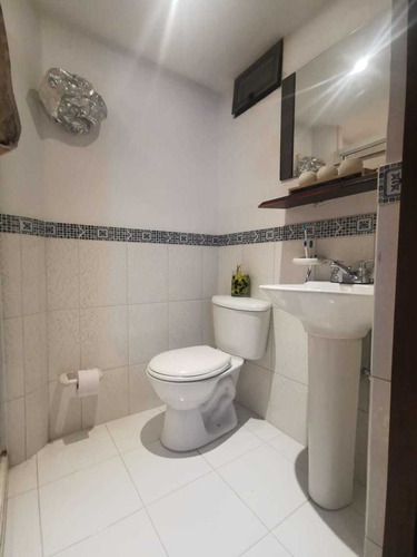 Imagen 8 de 14 de Venta De Apartamento Barrio Obrero