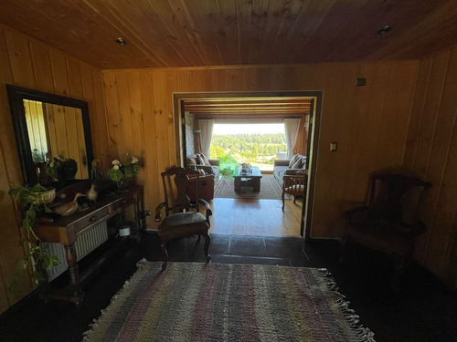 Hermosa Casa En Venta De 5 Dorm. En Osorno