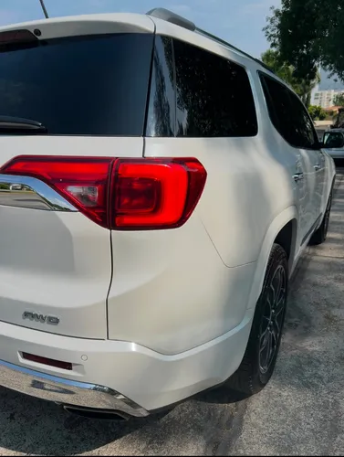 GMC Acadia 3.7 Denali At