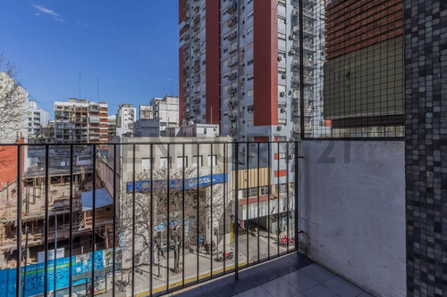 Imagen 18 de 30 de Venta Departamento 4 Ambientes Grandes Balcón Balvanera