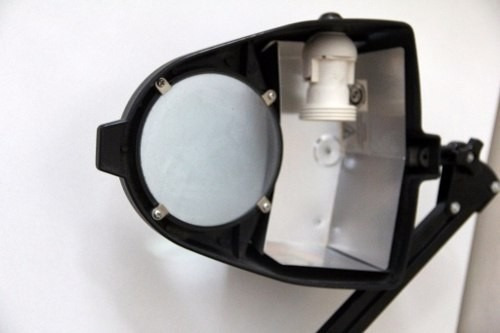 Lampara Con Lupa Luz Brazo Extensible Con Morsa P Escritorio