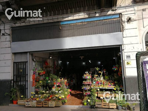 Imagen 8 de 19 de Excelente Local Sobre Av. Independencia Y Castro Barros 8 Mts De Frente. Sin Expensas