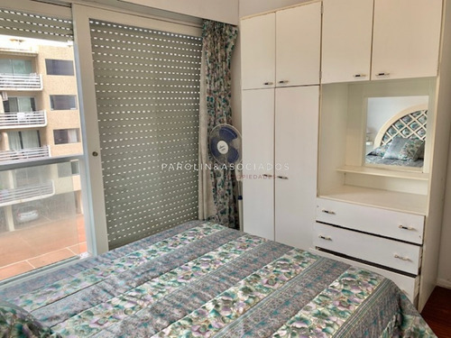 Departamento 2 Dormitorios, Mansa, Punta Del Este - Ref: 1967
