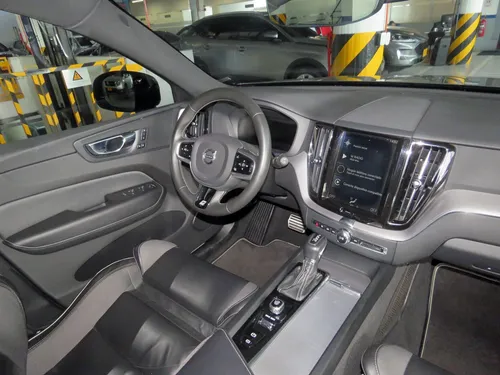 Volvo XC60 2.0 T5 Awd R-design