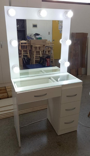 Mueble Tocador Hollywood 7 Ampolletas / Peinadora Con Luces