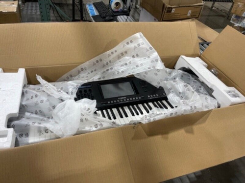 Yamaha Genos 76-key Digital Workstation