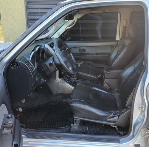 Impecable Nissan Frontier Se 4x4 Año 2007 Con Solo 183000km